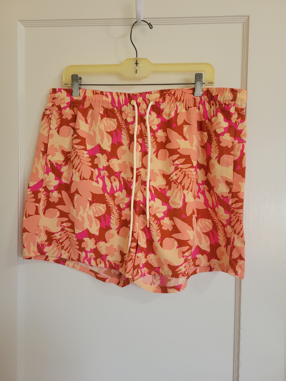 NEW Eddie Bauer (Sz L) Shorts Tidal Tropical High Rise Shorts UPF 50